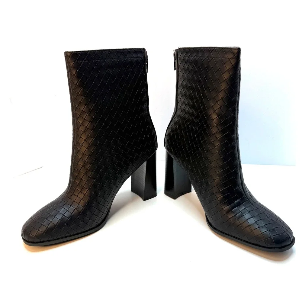 Journee Collection Women's Brielle Woven Booties Boots Black Size 9 NWT/BOX